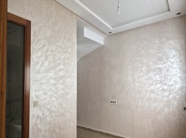 شقة سفلية للبيع قرب مرجان الجديدة .