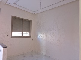 شقة سفلية للبيع قرب مرجان الجديدة .