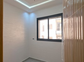 Appartement a vendre de deux façades escalier privatif au 2eme étage a el jadida.