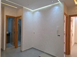 Appartement a vendre de deux façades escalier privatif au 2eme étage a el jadida.