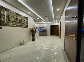 Appartement a vendre deuxième main a Saada el jadida avec une cuisine dans la terrasse