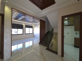 Niveau de villa a vendre près al bousstane el jadida . 