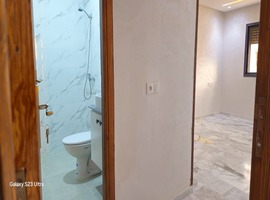 Appartement a vendre de 147 m2 au 2ème étage près albousstane a el jadida.