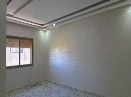 Appartement a vendre au 2ème étage escalier privatif a al bousstane el jadida.