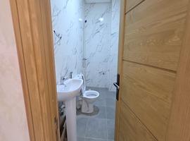 Appartement a vendre escalier privatif, étage courant près al bousstane el jadida. 