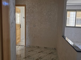 Appartement a vendre dans R+2 escalier privatif de 82 m2 a el jadida.