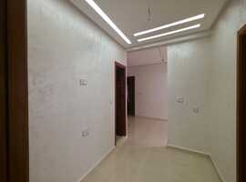 شقق للبيع في أرقى أحياء مدينة  الجديدة بمساحة 93 متر .  