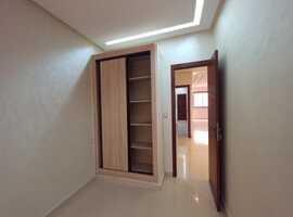 شقق للبيع في أرقى أحياء مدينة  الجديدة بمساحة 96 متر .   