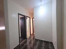 شقة للبيع بالعمران قرب النجد  طابق سفلي بمدينة الجديدة.  