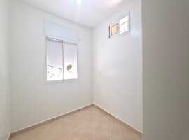 شقة للبيع بالعمران قرب النجد  طابق سفلي بمدينة الجديدة.  