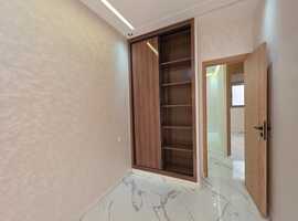 Appartement a vendre de 113 m2 dans R+3 avec ascenseur pres ibrahim Al khalil el jadida .