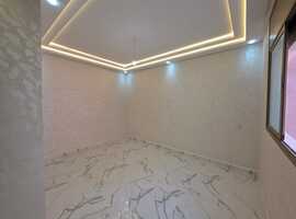 Appartement a vendre de 113 m2 dans R+3 avec ascenseur pres ibrahim Al khalil el jadida .